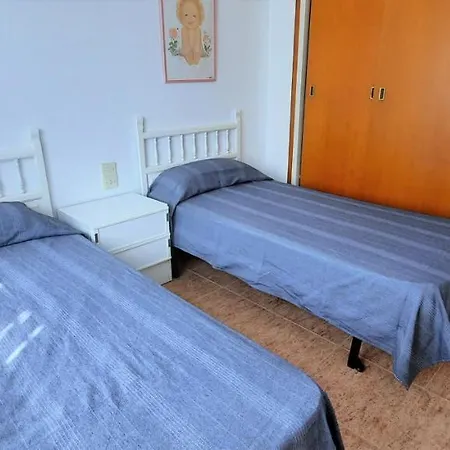 Sant Carles 7 * Llança
